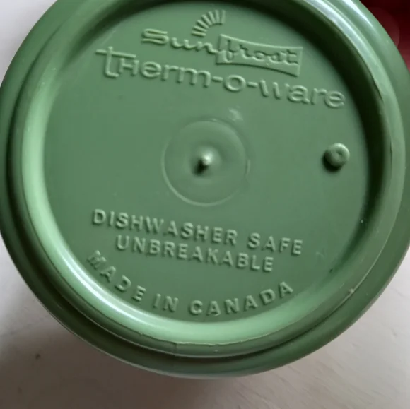 Vintage Therm-o-ware unbreakable cups. - Picture 4 of 14